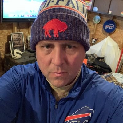 Happily Married /Proud Father of 4 Beautiful Daughters, Avid Fan of My Kids and their Sport Teams, The Buffalo Bills, Account Executive for Flower City Printing