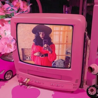 counthotula's profile picture. sorry ma, i can't do the dishes
phat ass Aphrodite
has made me a gay
-Sappho 420 BC