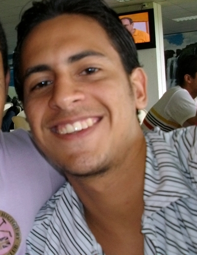 Tentando...
