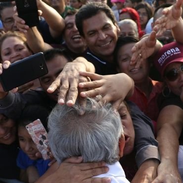 A FAVOR DE ENERGÍAS LIMPIAS Y EN CONTRA DE NEGOCIOS SUCIOS: AMLO