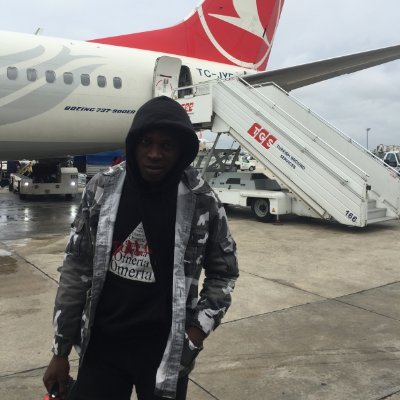 LdcTisa's profile picture. Facebook: Ludovic Ngoleine

Instragram: Ludovic2012

SnapChat: ludovic. ngoleine

Co-Producer et Membre: Dalo R/G

Co-Founder: Création Originale (Ndoss Riche)