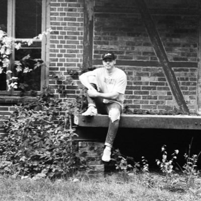 lkallweit22's profile picture. 