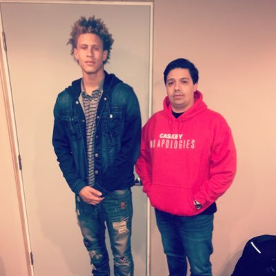 23 |ex-Competitive Fortnite Player Full time Valorant player diamond/immortal LFT | FREE AGENT | twitch affiliate https://t.co/ighHlkgjcW