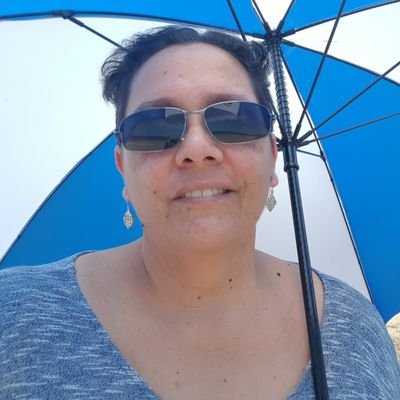 Flipzi's profile picture. Descendant of Muralug, Ngurupai, & Ni Vanuatu bloodlines. Born in Naarm, raised in Gimuy. #Indigenous #Humanist.