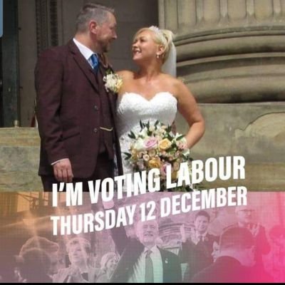 Mum of 3 beautiful girls, Nan of 1 beautiful granddaughter. Crazy arse Beatles fan!! .....All you need is love ❤️.... Staunch member of the Labour Party! 🌹