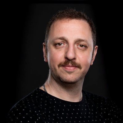 MichaSchwa's profile picture. Webflow Expert, I write about design and the web, BJJ blue belt