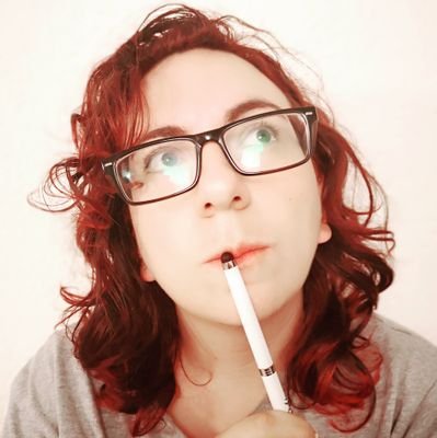 Periodista a medio camino, escribo para encontrarme/ Feminista/ Tirana hegemónica de apegos/ Mi perfil geek @EeveeWitch