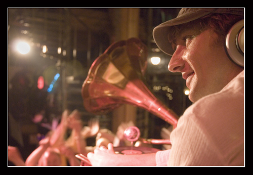 DJFredHenderson's profile picture. Dj Producer of dance music