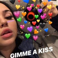 ronni (@ronnirunsdawrld) 's Twitter Profile