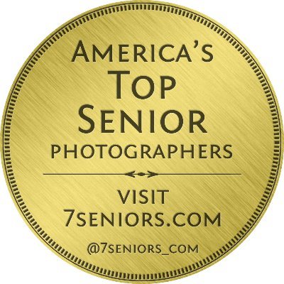 Our website showcases America's Top Senior Photographers - Hire those who go beyond senior photography to create legendary family artwork.