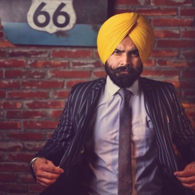 @Planetcastltd Ex. @ConnectFmCanada @9XTASHAN @9xmhaqse Poet. Cinephile. Filmmaker. Scribbler.