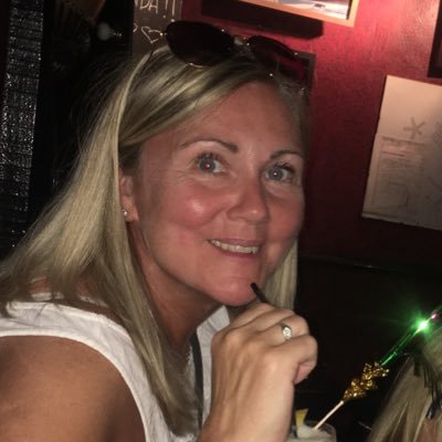 Associate Director of Ops on/off runner, proud mum of two, very amateur baker. Nye Bevan 2020 graduate. All views my own.🇺🇦