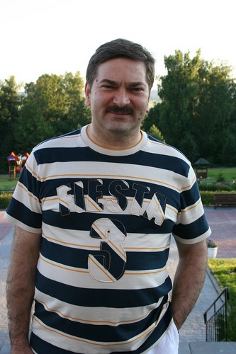 A serial entrepreneur and angel investor, experienced strategy advisor.  Co-founder and Board Chairman of various ventures.