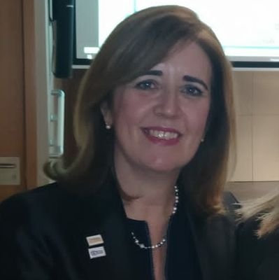 Doctora en Relaciones Internacionales y fundadora de la Asoc. Diplomad@s Españoles en Seguridad y Defensa (ADESyD) y Spanish Women in Int. Security (SWIIS)