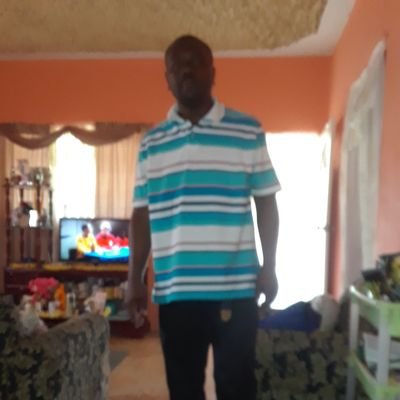 RoshneM's profile picture. 