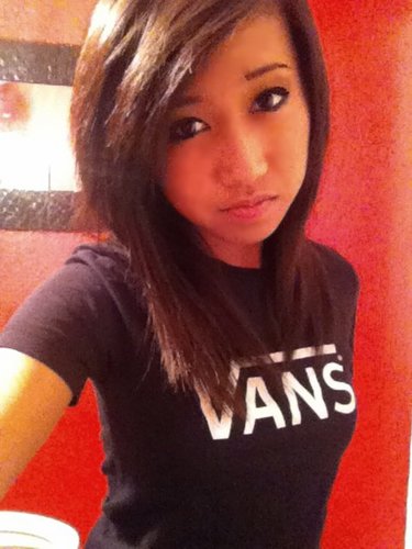 DemiGodChassidy's profile picture. Hi :) I'm Chassidy Cole, daughter of Poseidon. 14 years old, I love to sing, and i love meh brother @seaweedbrain3 n_n