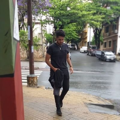 Guiller51701471's profile picture. Buscando mi estilo 🚶‍♂️