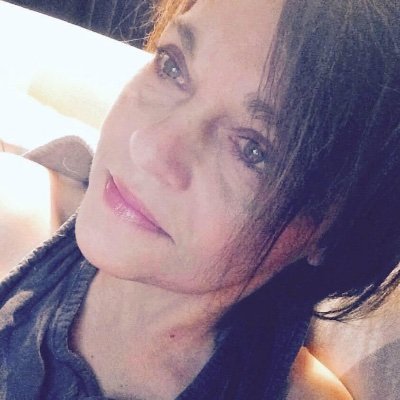 HeidiSimons's profile picture. ...fun & life loving, passionate & vibrant person, music addict, love travel, foreign cultures, healthy food,..& simply try to be the best person I can be..