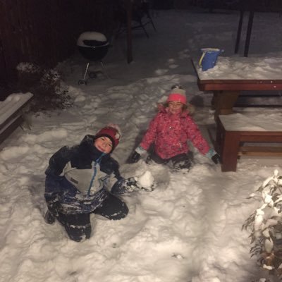 maxmia2922's profile picture. 