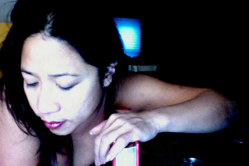 oyzani's profile picture. Mom, professor, artist, cook.