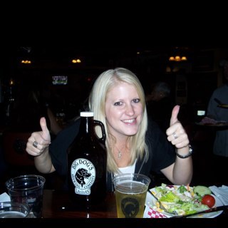 anniemic's profile picture. 