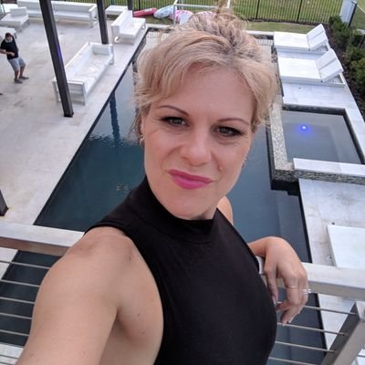 MelissaPfeiff10's profile picture. Success Coaching... helping coach women to create financial, physical, relational and and emotional power!