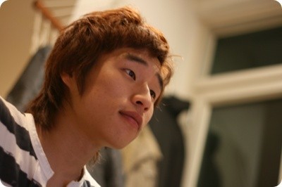 축구때문에 잠 못자고,
Rock에 미치는 남자사람.
I love So much RadioHead, Placebo, Muse, The Killers,
And Nell.