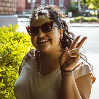 Gardentstate's profile picture. Daughter of two Mexican immigrants. Self-proclaimed Music Queen & live music enthusiast. Qué más quieres?