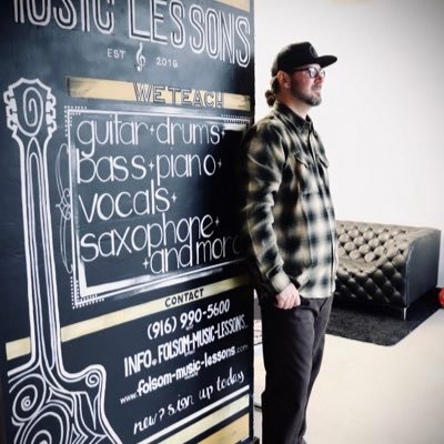 owner/instructor @folsommusiclessons 🎸🥁🎹🎤🎻🎷🎧🎺🎼 📸 #folsommusiclessons #fml