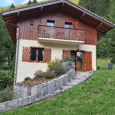 Self catered alpine ski chalet in Le Biot, Portes du Soleil.