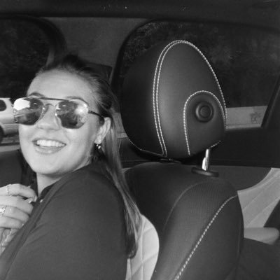 KimmiSmith7's profile picture. Define YourSelf✨