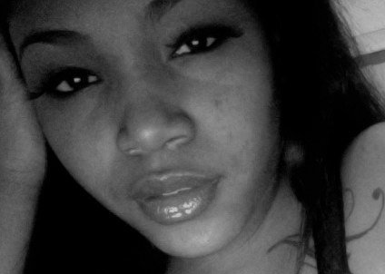 Name Alexsimone..interscope new R&b.Ima SoUl SinGer/SoNgwritTER From The CiTY of AngeLS.iNDEpendent.On My OwN.lOVE MY phoNE.lOVe my Life.N mY HaTers!