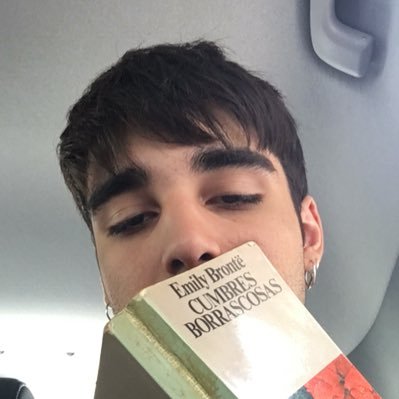 pablogoazzz's profile picture. “Ya se acabó el alboroto, ahora empieza el tiroteo”