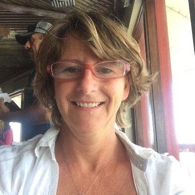 CurlenM's profile picture. 