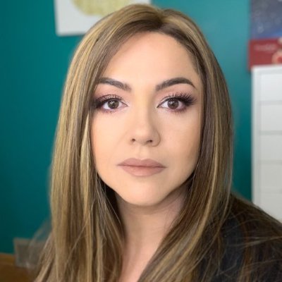 Wife, mom, furmom, makeup junkie and YouTuber. Taking it one day at a time. Check out my latest videoo https://t.co/GlFFq0eaN3