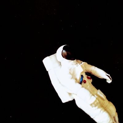 MayBookace's profile picture. Just existing 
🎼🎶🎶📖📚📖