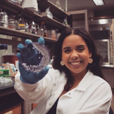 Puerto Rican 🇵🇷• Microbiologist 🦠 • UCF alumni• McNair Scholar • Grad Student @ Vanderbilt • Tyska Lab👩🏽‍🔬