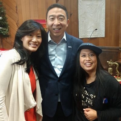 Mom, speaker, advocate for & birth and gentle parenting, energy worker & life coach, podcaster , Airbnb host, & #yanggang #momsforyang #thevortexmama