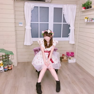 オーダーメイドの衣装屋さんChezM(シェゼム)です👗関西での衣装制作実績20グループ以上。普段はフィギュアスケートの衣装制作をしております。 ご相談はDMまで。キラキラ衣装が得意です🫶【DMが埋もれてしまうことがあります、返信がない場合は催促ください🥺】　中の人👉@rinachi127