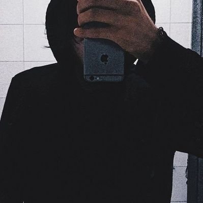 luukyy99's profile picture. nemam holku a ani zadnou nechci