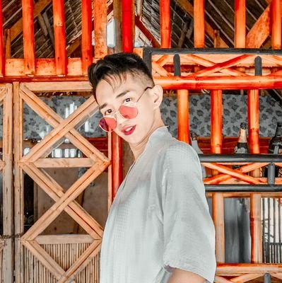 mayhaycas's profile picture. Just be true to who you are