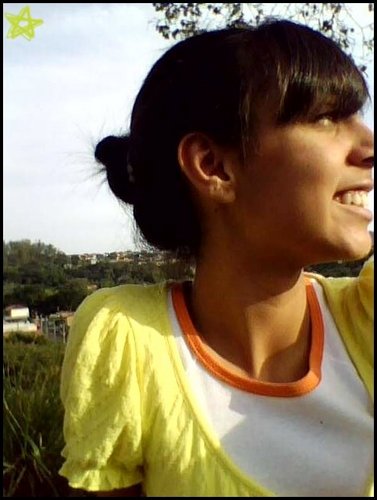 kaa_reis's profile picture. O que faz você feliz,tambem faz alguem feliz ?(: