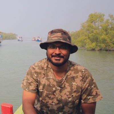 A wildlife photographer and management consultant in the pursuit of happiness | Cricket, CSK and Rajini fanatic