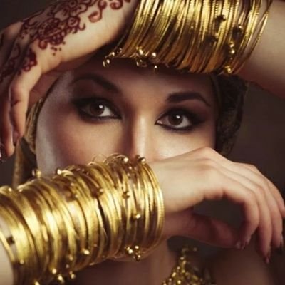 رب يوم بكيت منه فلما صرت في غيره بكيت عليه
