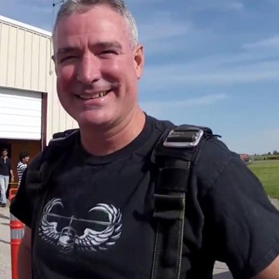 DaveDeweese2's profile picture. I love beautiful Flower an I also love Romantic heart touching Song