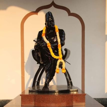 त्याग और सेवा भारत के सर्वश्रेष्ठ आदर्श है..

*रा.स्व.संघ.लातुर जिल्हा पर्यायावर गतिविधि प्रमुख.*