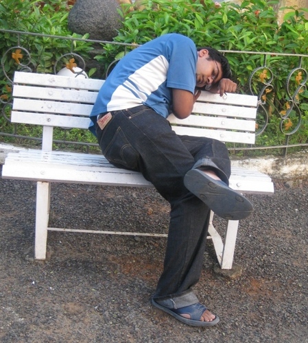 Sleepy Moi at the back benches||Farzi tweetiya||All tweets fueled by food||
