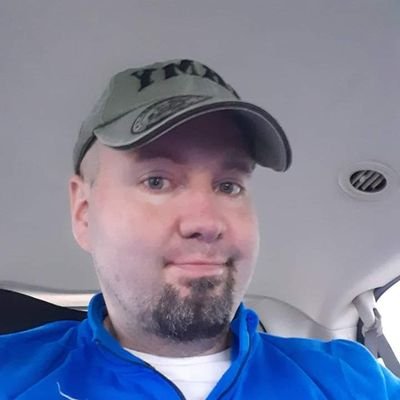 Interested in Syracuse sports, MLB, NFL, news, books, movies, music, writing, painting. Diagnosed with Primary Progressive Multiple Sclerosis in 2008 at 28.