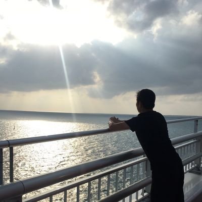 埼玉在住元会社員26歳🌴現在フリーランスで活動しています🌈趣味:旅行✈️/野球観戦(G党⚾️12球団OK)/日常:在宅ワーク紹介/転職支援/その他サポートをしています💪🏻/お悩みの解決はDMで📥気軽にフォロー下さい🙋🏻♂️⬇Instagramでは観光名所紹介を行っています🌻