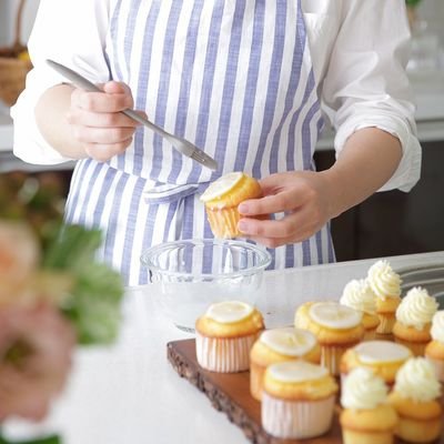 お菓子のこと、全国どこでも受講できるお菓子教室のこと。忙しい方が自分のペースでお菓子作りを楽しむサポートを全力で行ってます🤗

菓子製造技能士2級取得済
インスタグラム
アメブロ、YouTubeやってます！
cottaオフィシャルパートナー
cottaコラムライター